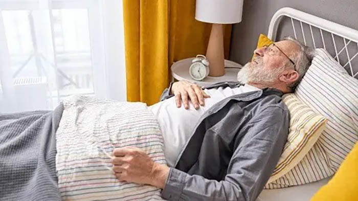 نقش تغذیه در خواب آرام سالمندان