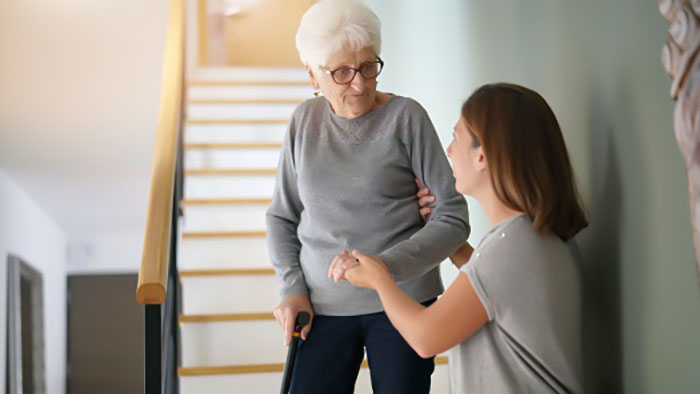 نقش ارتباط خانواده با خانه سالمندان