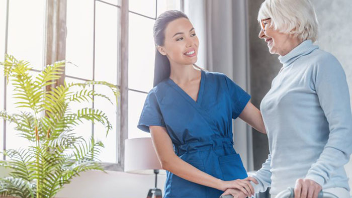 نقش توانبخشی در پرستاری از سالمند معلول