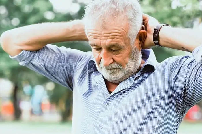 نقش خدمات پزشکی خانه سالمندان در مدیریت اضطراب